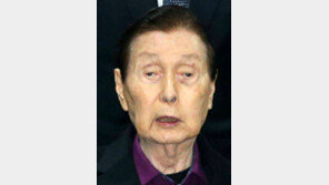 檢, 95세 신격호에 ‘징역 10년’ 구형…“연령 감안해도 엄중 처벌 불가피”