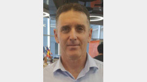 “토론 없는 한국의 기업문화 이해안돼… 경직된 조직선 창의적 스타트업 불가능”