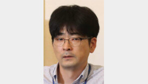 탁현민, 불법선거운동 혐의 불구속기소