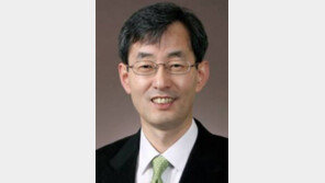 [동아광장/박일호]머리는 차갑게, 가슴은 뜨겁게