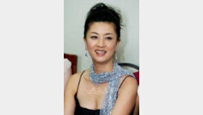 김혜선 작년엔 ‘선행의 아이콘’ ↔ 올핸 ‘고액·상습 체납자’, 뭐가 진짜?