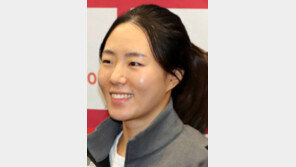 밝은 이상화 “평창서 재미있는 승부”