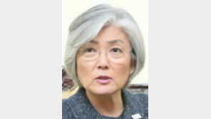 [단독]강경화 “中에 대북 원유중단 요구 안한 이유는 외교논의엔 타이밍 중요하기 때문”