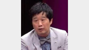 서민 “문빠들 우르르 몰려다니며 포털 검색어 조작…욕? 듣는 거 좋아해”