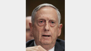 매티스 “韓美훈련 조정 가능” 첫 언급