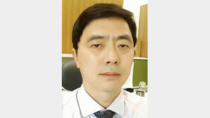 [오늘과 내일/이기홍]촛불정신 誤讀 말라