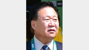 옛 김정일 자리에 최룡해… 2인자 확인