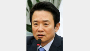 ‘미세먼지 대응 대중교통 무료’ 조치 놓고 맞붙은 서울시장-경기지사