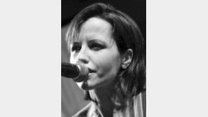 크랜베리스 보컬 오리어던 사망… ‘중경삼림’ 주제곡 Dreams로 유명