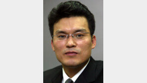 [광화문에서/정원수]목회장님의 ‘정무생활’