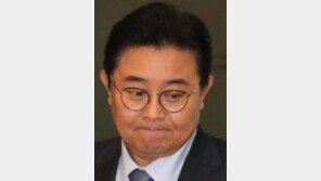 검찰, 전병헌 불구속 기소…“文정부, 첫 靑 고위급  출신 재판”