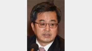 김동연 “재건축 연한 연장 결정된 바 없어”