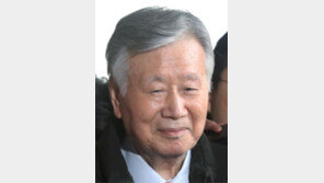 이중근 부영그룹 회장 영장… 분양가 부풀려 1조대 챙긴 혐의