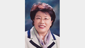 걸스카우트연맹 총재 김종희씨