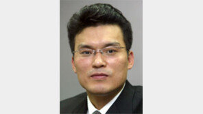 [광화문에서/정원수]마을버스로 출근한 감사원장