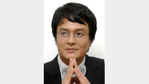 배우겸 교수 조민기, 학생 성추행 혐의… 청주대서 중징계 받고 교수직 사퇴