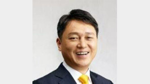 송파을 재선거 도전 최재성 “배현진? 경륜있는 분 나올줄 알았는데…의외”