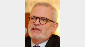 “트럼프 무역정책은 위험한 포퓰리즘”