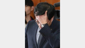 청와대 김기식 사퇴는 없다…오신환 “고마해라! 마이 버텼다 아이가”