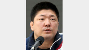 봅슬레이 이용 감독 저서 21일 사인회