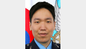 美영주권 신청 않고 입대한 하버드대 출신 변호사