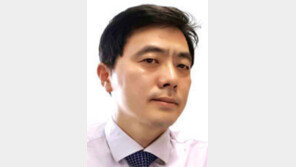 [오늘과 내일/이기홍]네이버가 증식시킨 익명의 ‘찌질이’들