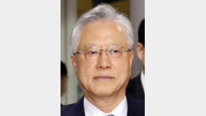 이석채 前 KT회장 파기환송심서 무죄