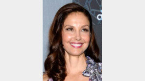 할리우드 스타 애슐리 저드, 와인스틴 ‘미투 제소’