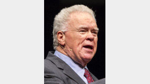 학대당하는 아내, 이혼 말고 기도에 전념하라?