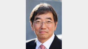 윤석헌 신임 금감원장 임명… 금융위원회 해체 주장했던 학계 출신 개혁파