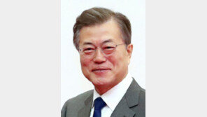 문재인 대통령 지지율 83%… 일주일새 10%P 올라