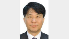 [기고/성윤모]한국판 아이언맨, 발명 영웅들을 위하여