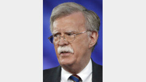 北 “볼턴, 美제일주의 빠져 北-美관계 훼방”