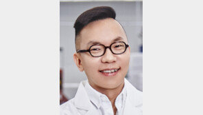 109kg 롤러 10만번 굴려… “1936가지 품질관리 거친 매트리스 판매”