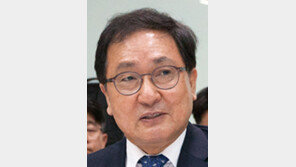 유영민 장관 “AI규제개혁-공공데이터 확보 방안 강구”