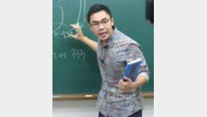 “민족대표 33인 룸살롱 낮술” 발언 설민석 무혐의… 檢 “허위 아냐”