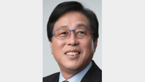 라이벌과 세번째 맞대결서 마침내 승리