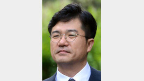 ‘드루킹 논란’ 송인배, 정무비서관으로 이동