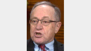 “트럼프 변호하다니… 우리 섬 별장서 나가”