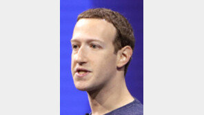 저커버그, 버핏 제치고 세계 부자 3위에 올라