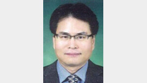 [기고/윤정구]‘사회적 비용’ 과다 기업 공채 수술을