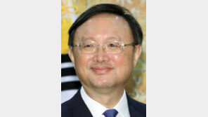 中 양제츠 비밀리 방한… “불편한 얘기 세게 하고 가”