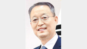 백운규 장관 “지능형 반도체 10년간 1조5000억 지원”