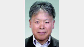 국립등산학교 초대 교장 엄홍길씨