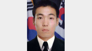 천안함 전사 8년만에 국가유공자 등록