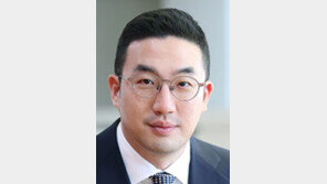 구광모 회장, LS타워 방문… 구자엽-구자균 회장 등 만나