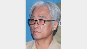 ‘단원 성추행’ 이윤택 1심 징역6년… 미투운동후 유명인 첫 실형 선고