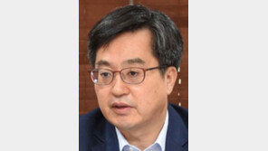 김동연 “9월에도 고용 악화 가능성”