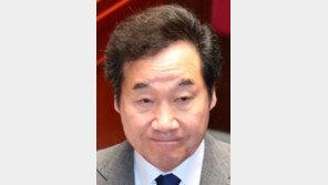 이낙연 총리 “가짜뉴스는 민주주의 교란범”