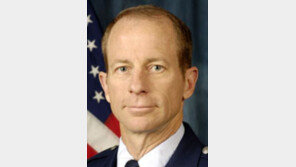 美국무부 동아태차관보에 스틸웰 예비역 공군 준장